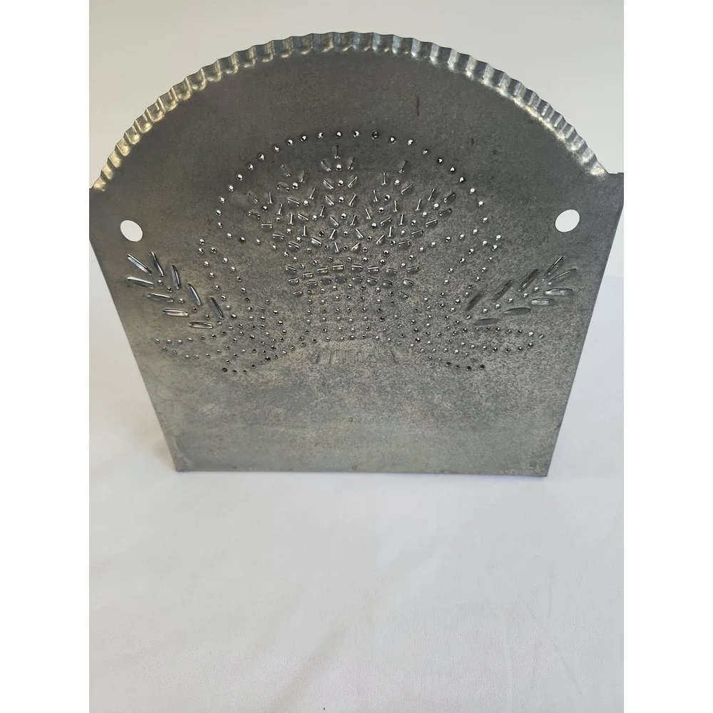 Vintage Wall-mounted Punched Tin Wheat Design 9x9x2.5